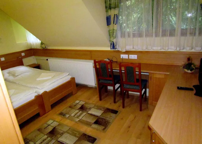 Odvasko Panzio 住宿加早餐酒店 Ugod